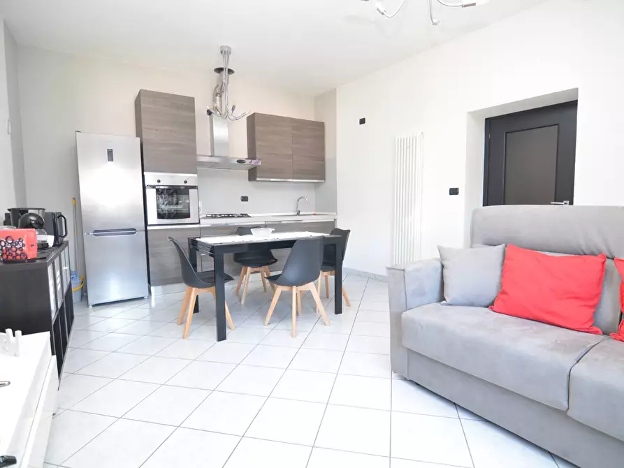 Immagine 4 di Appartamento in vendita  in VIA PERLINO a Colico