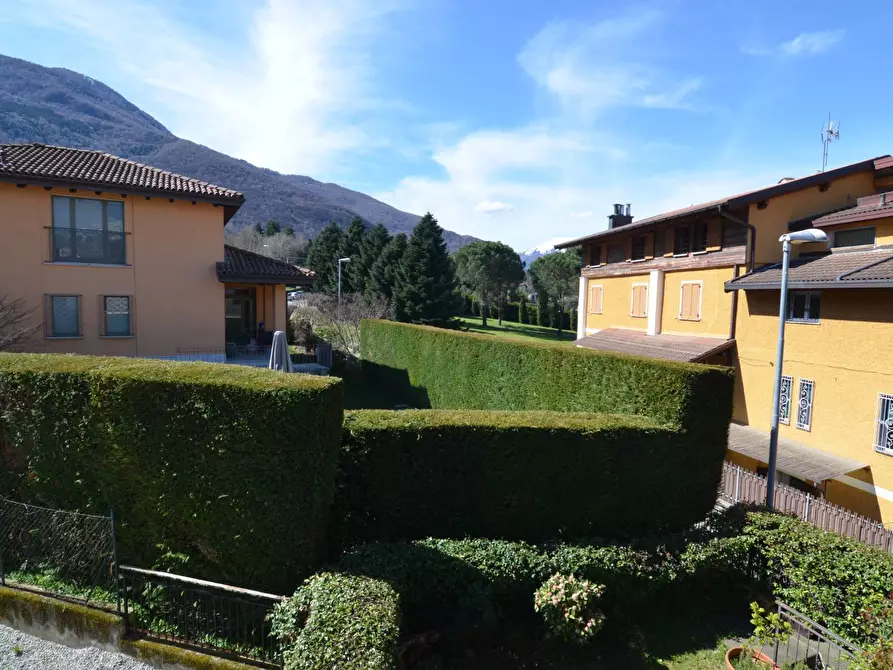 Immagine 19 di Appartamento in vendita  in VIA PERLINO a Colico