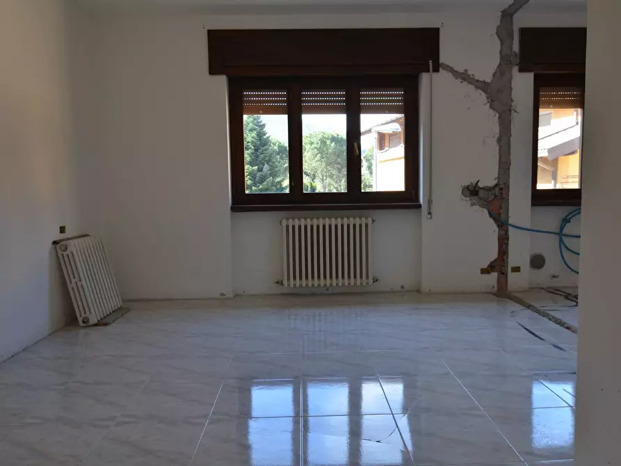 Immagine 3 di Appartamento in vendita  in VIA PERLINO a Colico