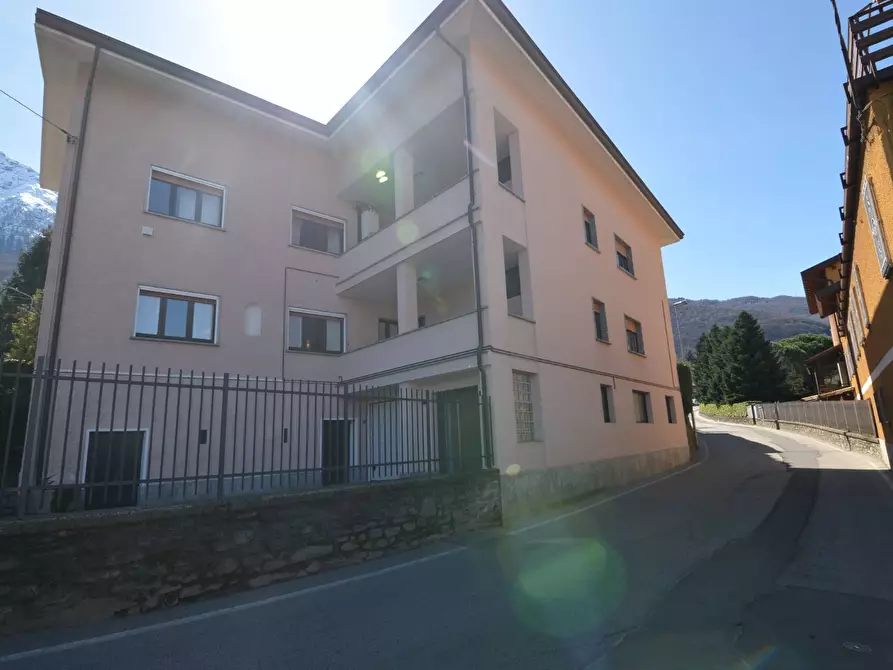 Immagine 23 di Appartamento in vendita  in VIA PERLINO a Colico