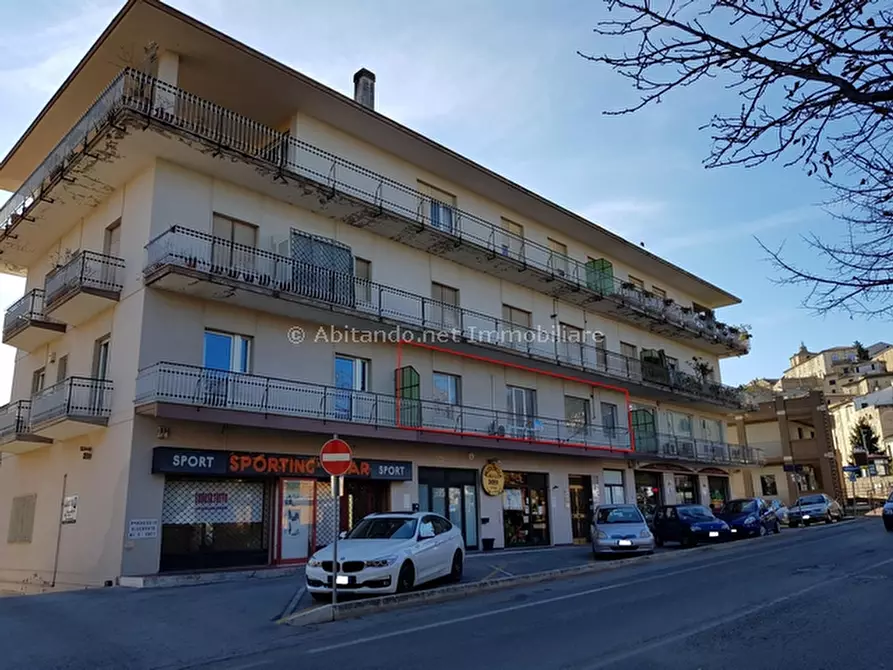 Immagine 1 di Appartamento in vendita  in Viale San Francesco a Penne