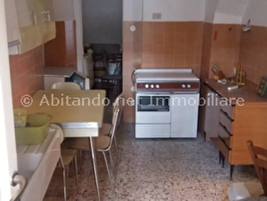 Immagine 4 di Casa indipendente in vendita  in Corso Umberto I a Civitella Casanova