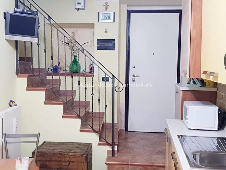 Immagine 7 di Casa indipendente in vendita  in Via Diana a Loreto Aprutino