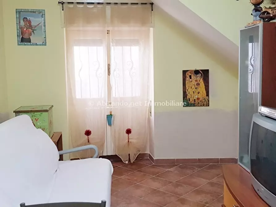 Immagine 11 di Casa indipendente in vendita  in Via Diana a Loreto Aprutino