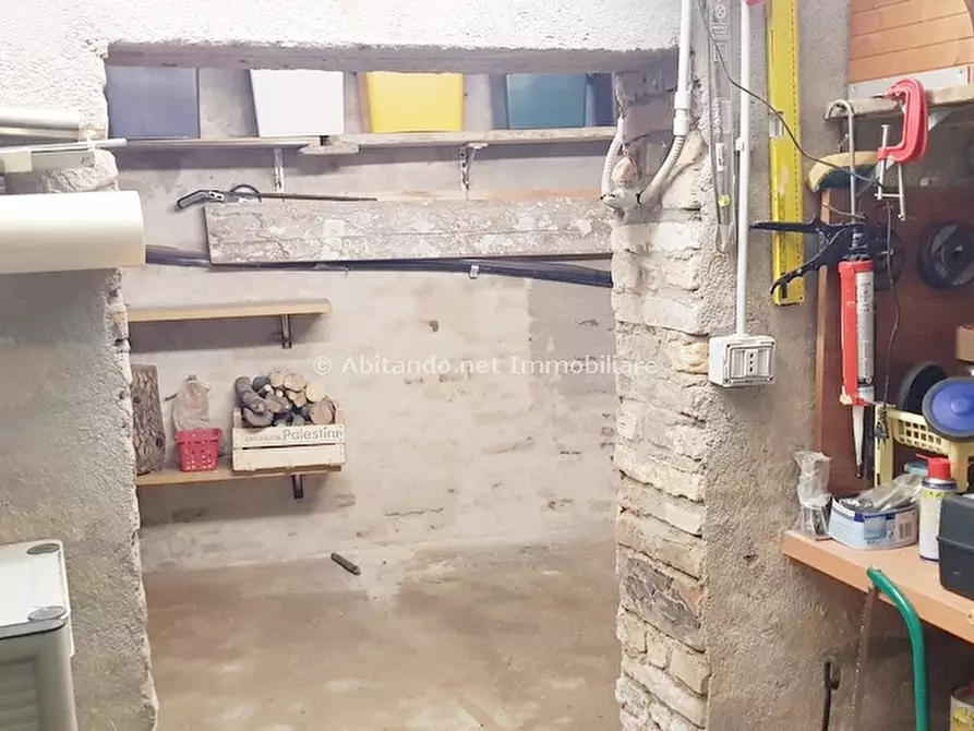 Immagine 24 di Casa indipendente in vendita  in Via Diana a Loreto Aprutino