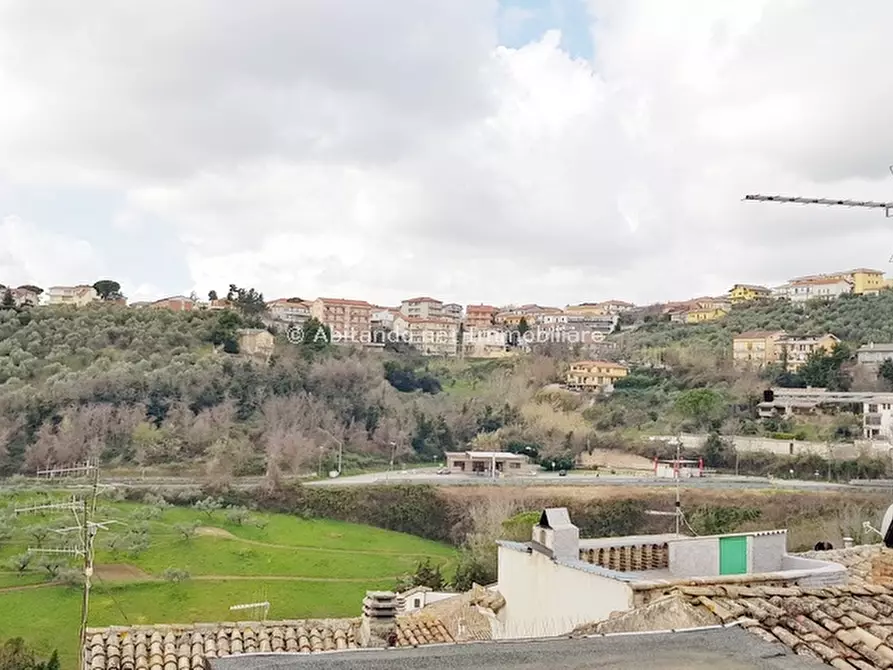 Immagine 26 di Casa indipendente in vendita  in Via Diana a Loreto Aprutino