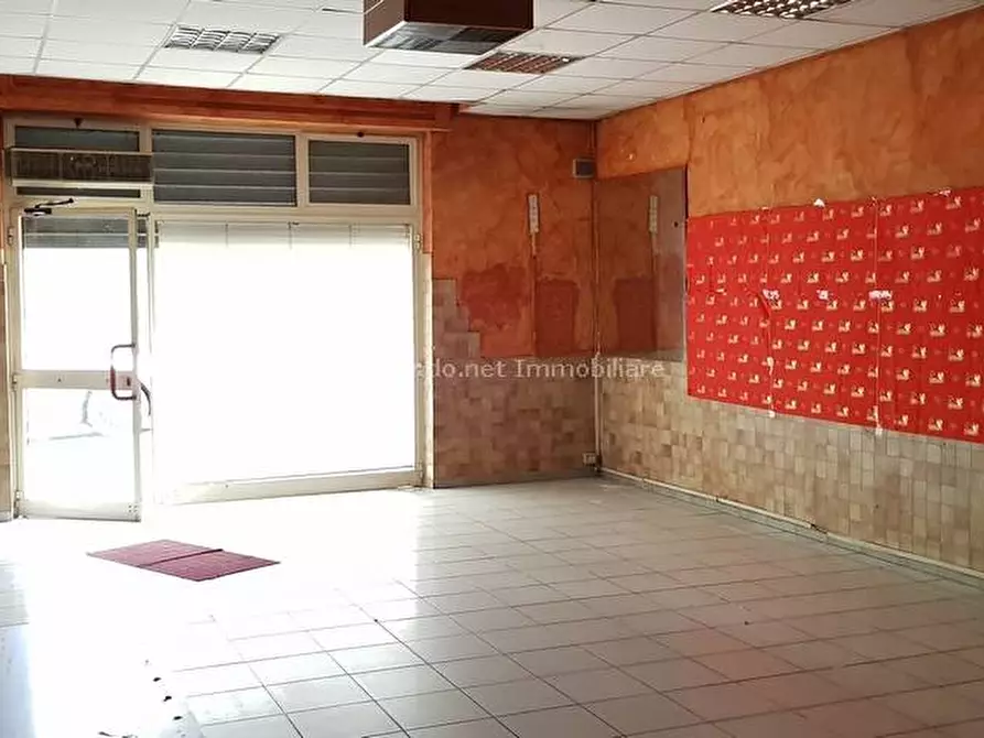 Immagine 4 di Locale commerciale in affitto  in Via Santo Spirito a Penne