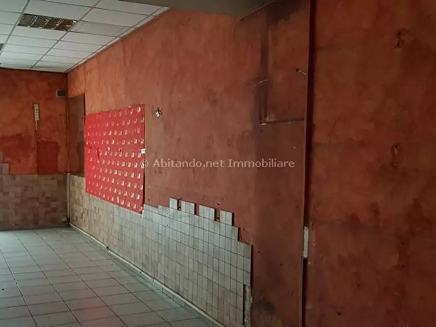 Immagine 6 di Locale commerciale in affitto  in Via Santo Spirito a Penne