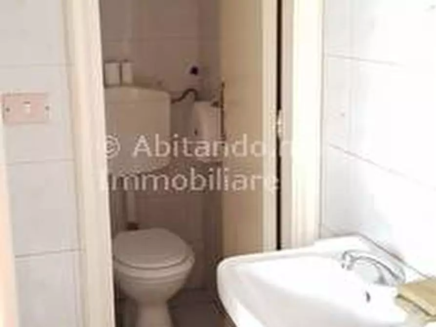 Immagine 13 di Locale commerciale in affitto  in Via Santo Spirito a Penne