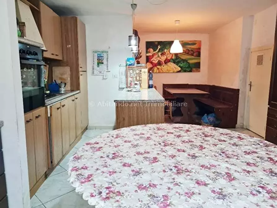 Immagine 4 di Casa indipendente in vendita  in Via Risorgimento a Loreto Aprutino