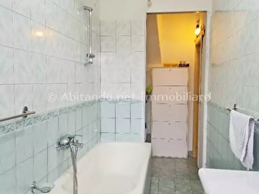 Immagine 15 di Casa indipendente in vendita  in Via Risorgimento a Loreto Aprutino