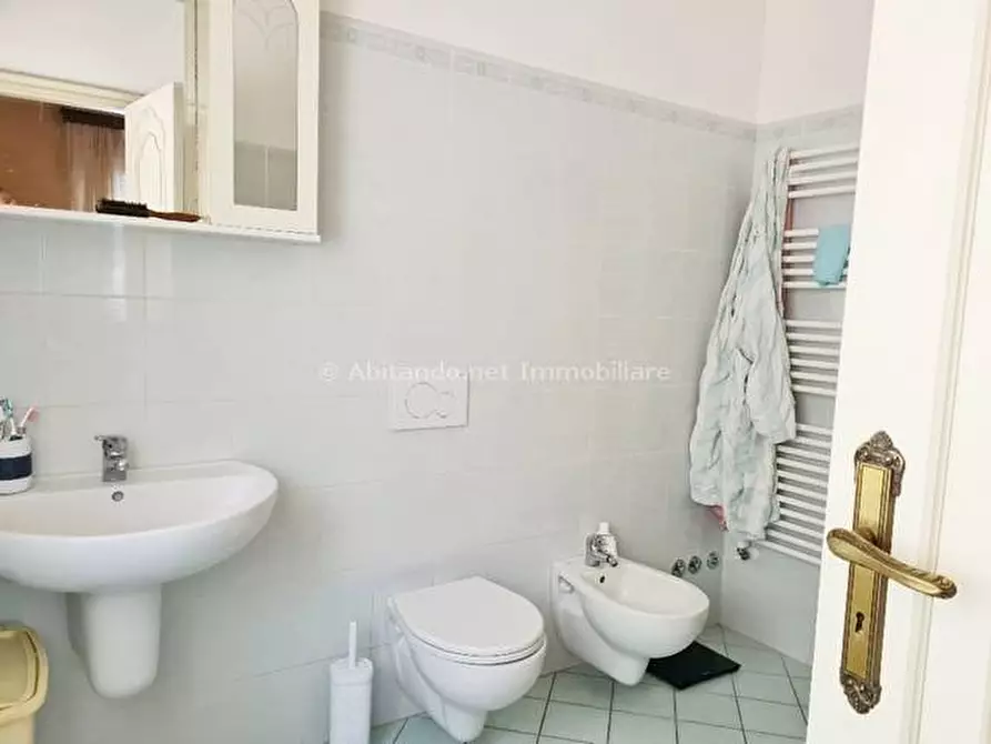 Immagine 30 di Casa bifamiliare in vendita  in Via Verrotti a Penne