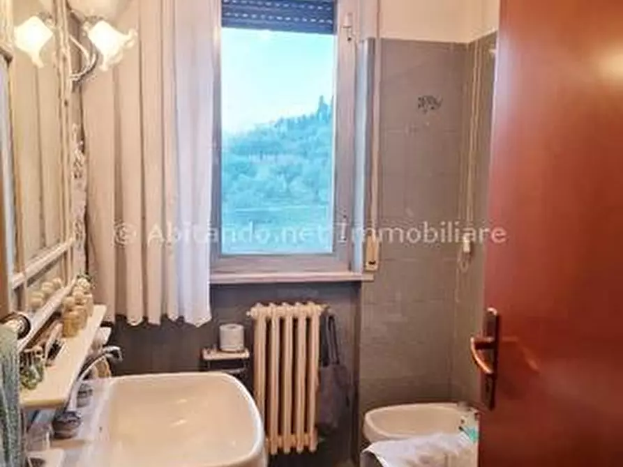 Immagine 21 di Appartamento in vendita  in Via dei Mulinari a Penne