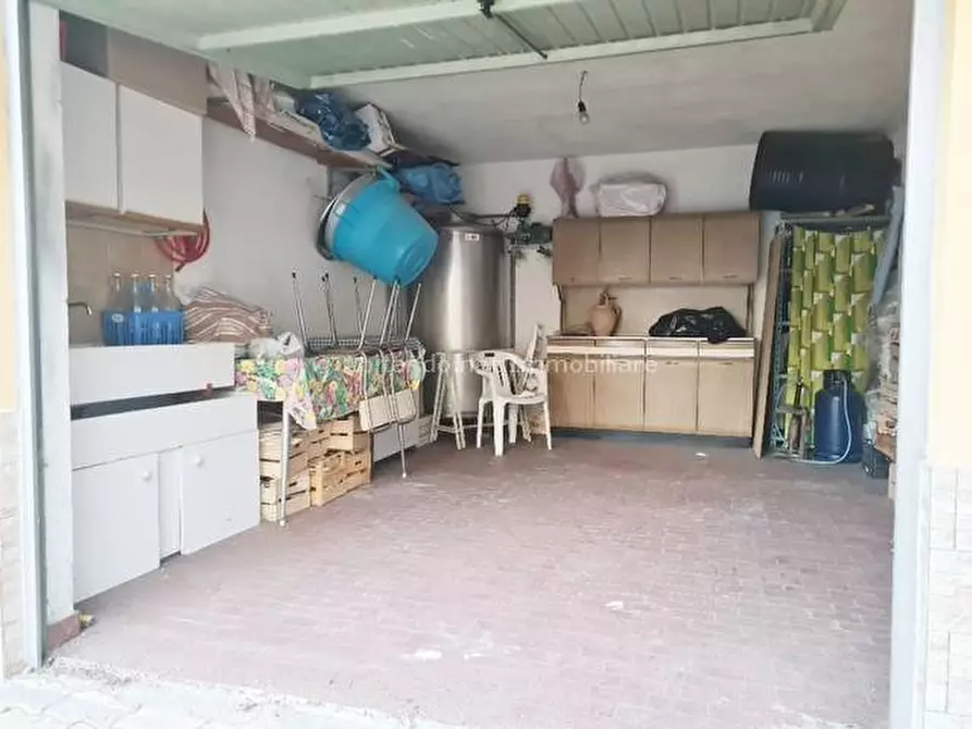 Immagine 28 di Appartamento in vendita  in Via dei Mulinari a Penne