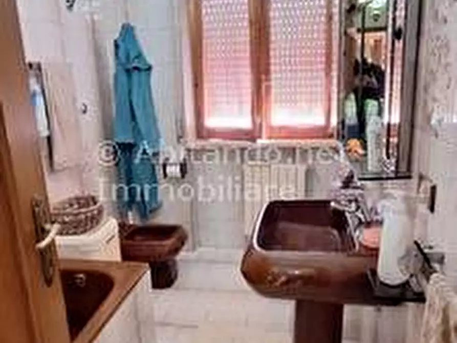 Immagine 21 di Casa bifamiliare in vendita  in Via Aldo Moro a Loreto Aprutino