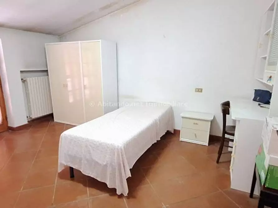 Immagine 27 di Casa bifamiliare in vendita  in Via Aldo Moro a Loreto Aprutino