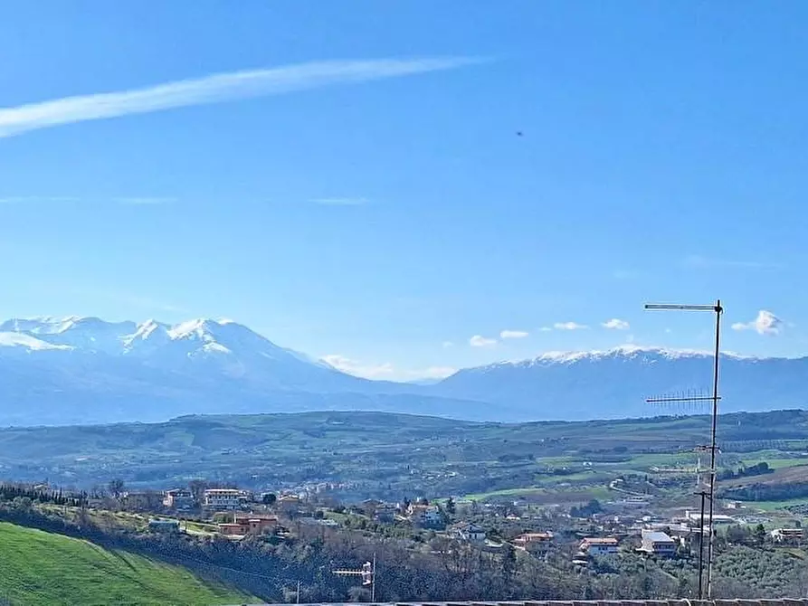 Immagine 4 di Villa in vendita  a Penne