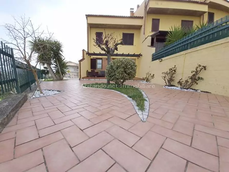 Immagine 3 di Villetta a schiera in vendita  in Contrada Conaciappetta a Penne