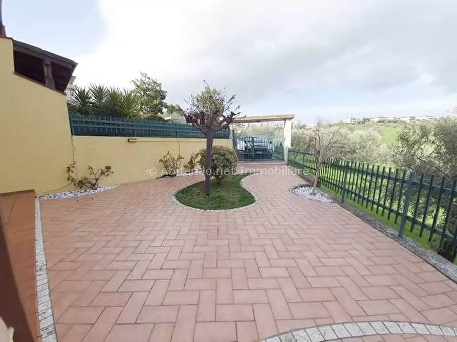 Immagine 4 di Villetta a schiera in vendita  in Contrada Conaciappetta a Penne