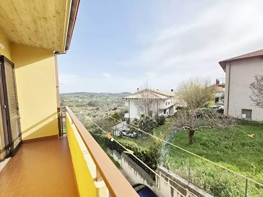 Immagine 17 di Villetta a schiera in vendita  in Contrada Conaciappetta a Penne