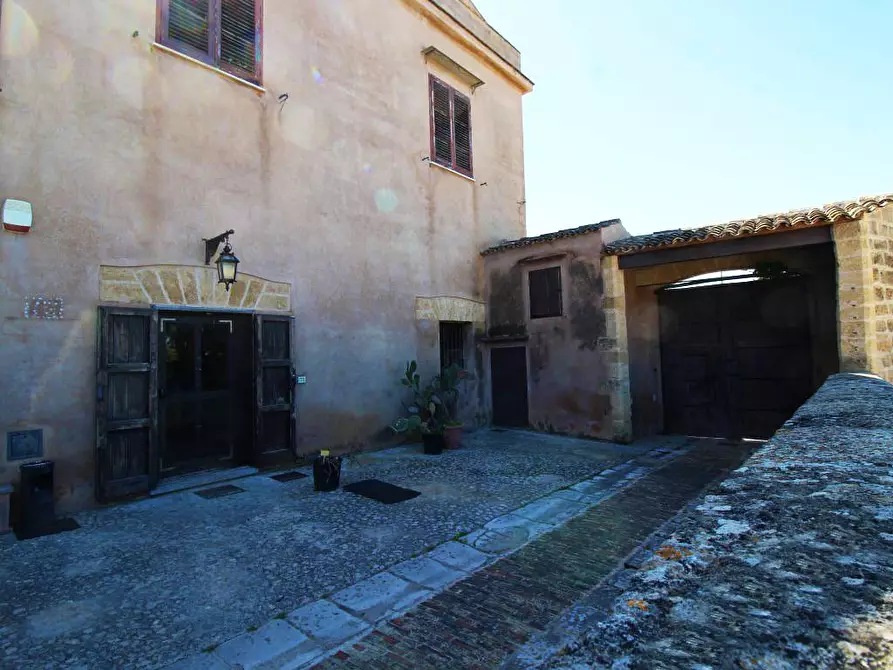 Immagine 15 di Rustico / casale in affitto  in ss113 a Bagheria