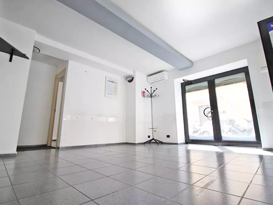 Immagine 20 di Ufficio in affitto  in Via Principe Di Scordia a Palermo