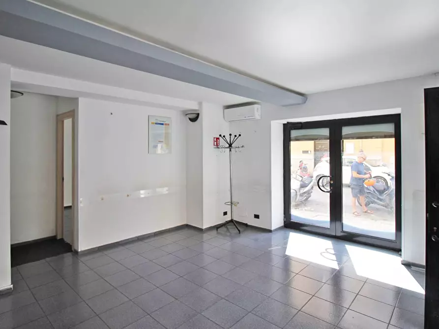 Immagine 22 di Ufficio in affitto  in Via Principe Di Scordia a Palermo