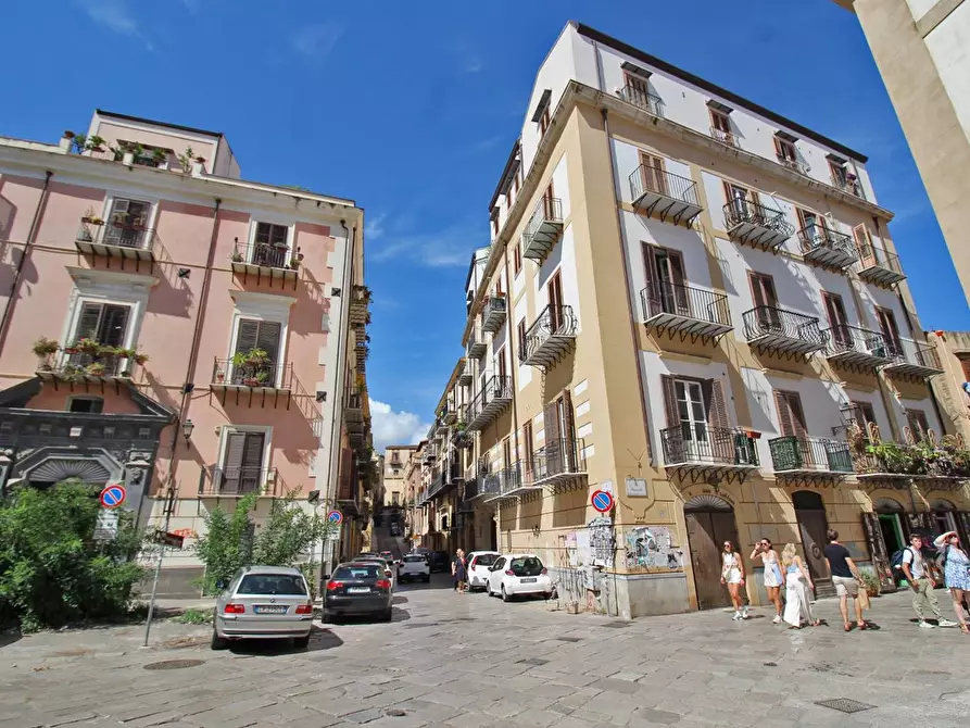 Immagine 7 di Appartamento in vendita  in Via Nino Basile a Palermo