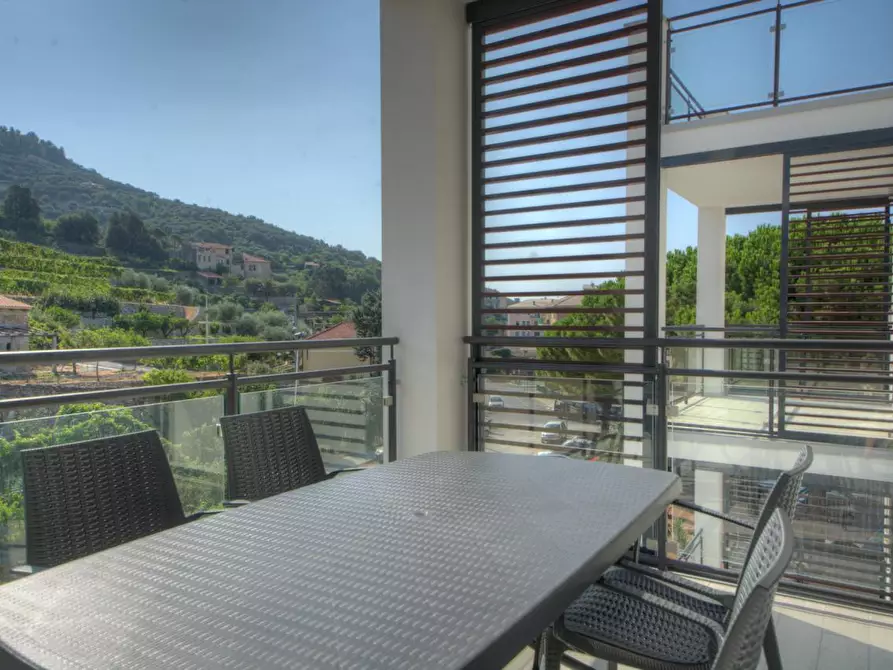 Immagine 2 di Appartamento in affitto  in Via Calvisio a Finale Ligure