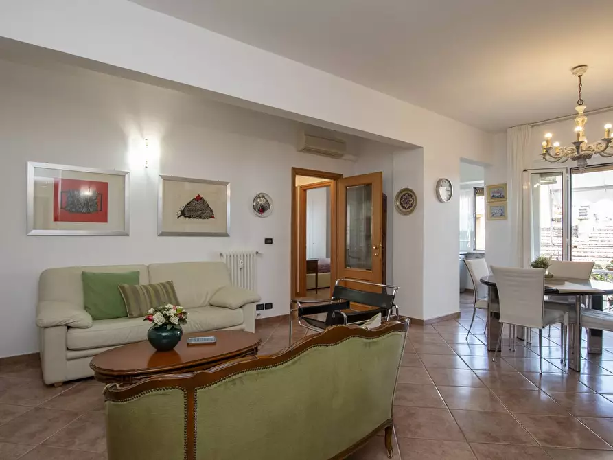 Immagine 7 di Appartamento in vendita  in Via Generale Stefano Cagna a Finale Ligure