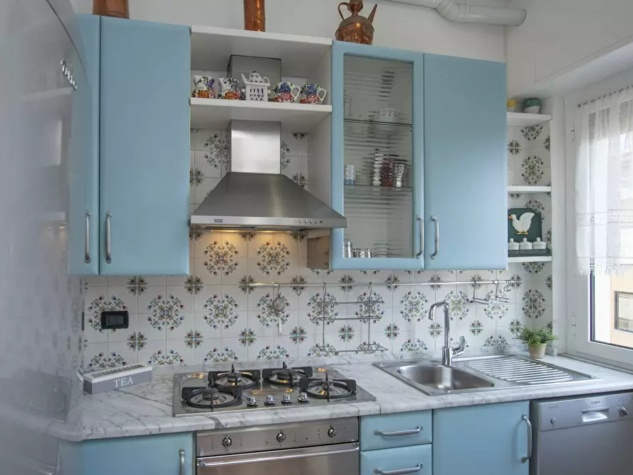 Immagine 13 di Appartamento in vendita  in Via Generale Stefano Cagna a Finale Ligure