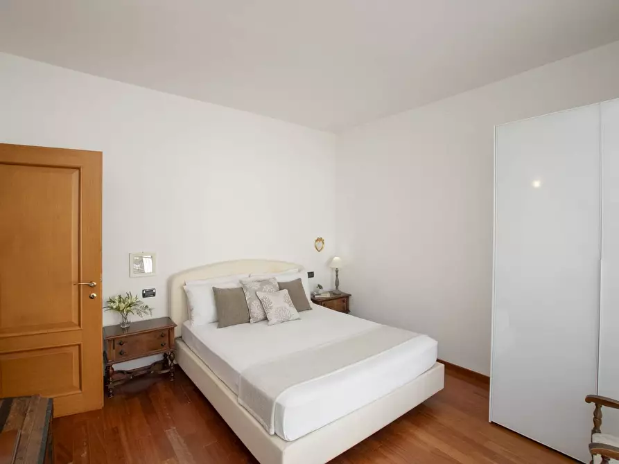 Immagine 15 di Appartamento in vendita  in Via Generale Stefano Cagna a Finale Ligure