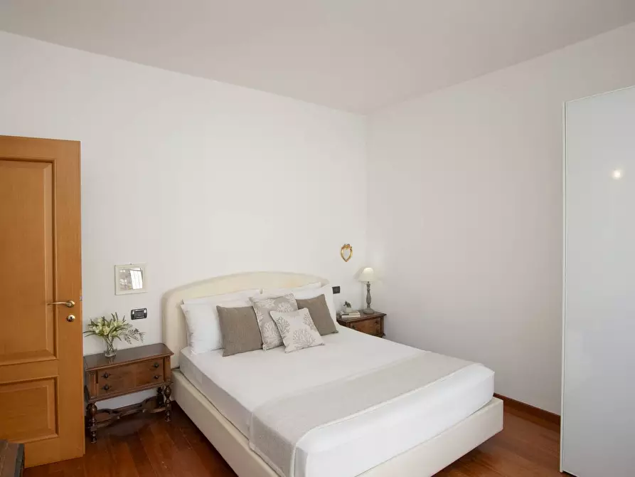 Immagine 16 di Appartamento in vendita  in Via Generale Stefano Cagna a Finale Ligure