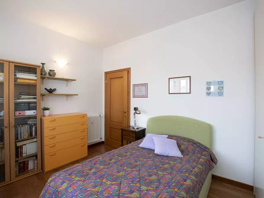 Immagine 20 di Appartamento in vendita  in Via Generale Stefano Cagna a Finale Ligure