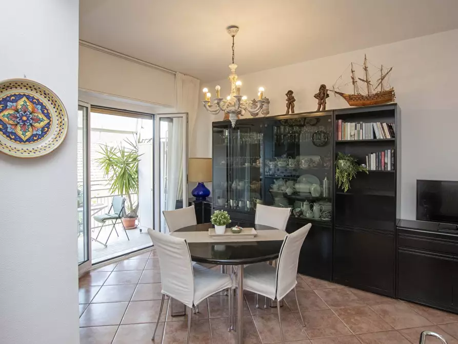 Immagine 23 di Appartamento in vendita  in Via Generale Stefano Cagna a Finale Ligure