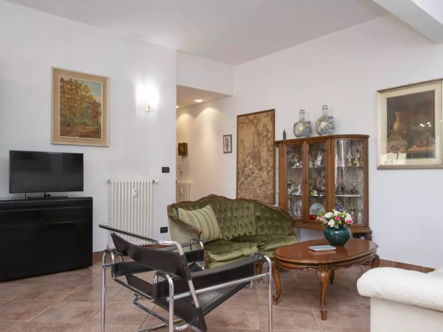 Immagine 24 di Appartamento in vendita  in Via Generale Stefano Cagna a Finale Ligure