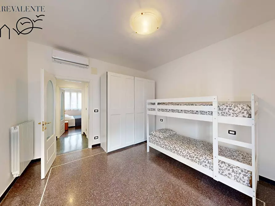 Immagine 8 di Appartamento in vendita  in Via dei Conti Vacca a Finale Ligure