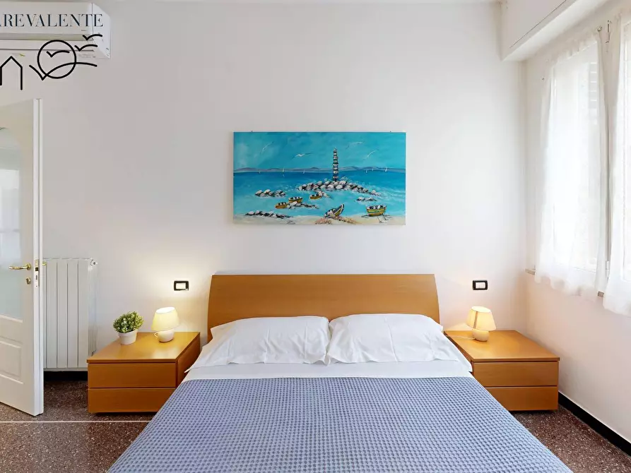 Immagine 11 di Appartamento in vendita  in Via dei Conti Vacca a Finale Ligure