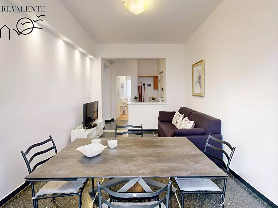 Immagine 13 di Appartamento in vendita  in Via dei Conti Vacca a Finale Ligure