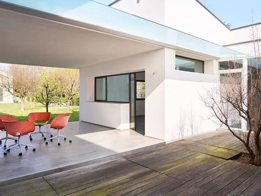 Immagine 21 di Villa in vendita  in VIA CA' SAGREDO a Venezia