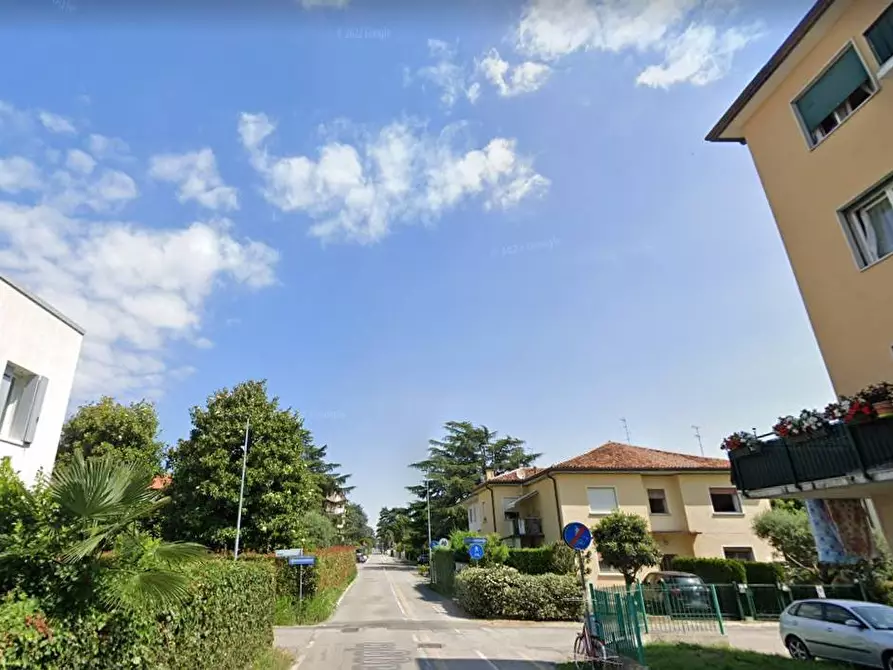 Immagine 5 di Box auto in vendita  in via xxiv maggio a Mogliano Veneto