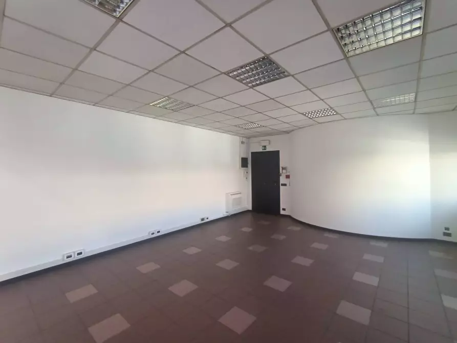 Immagine 4 di Ufficio in affitto  in Via San Dona' a Venezia