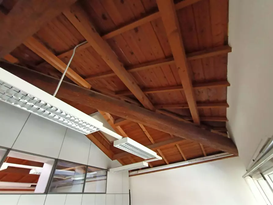 Immagine 5 di Ufficio in affitto  in Via San Dona' a Venezia