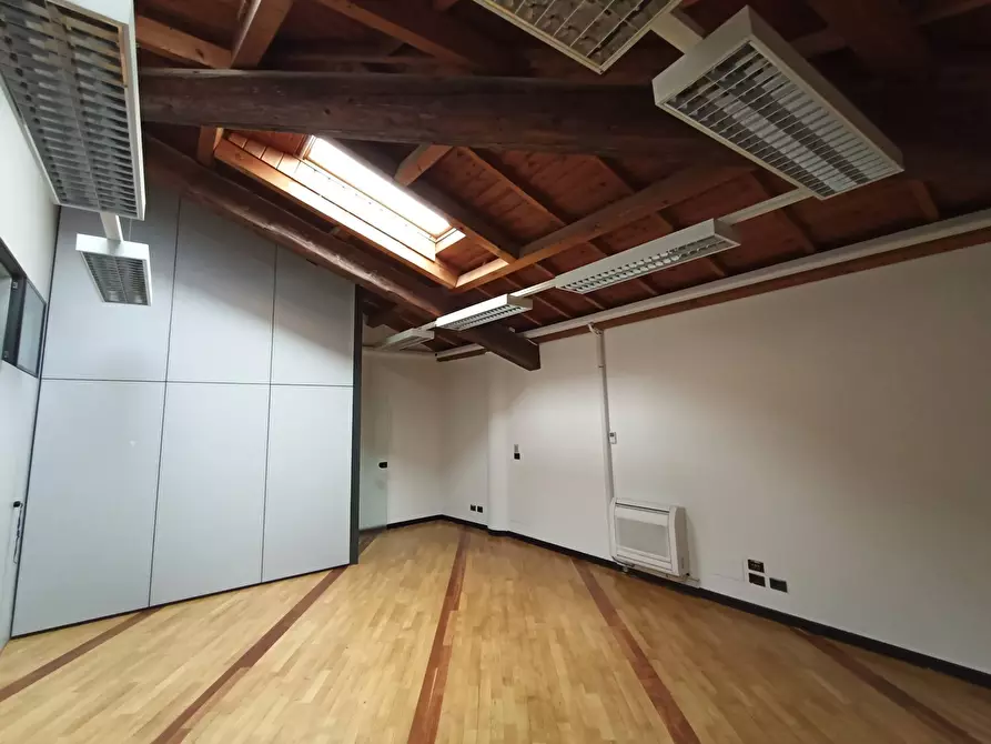 Immagine 7 di Ufficio in affitto  in Via San Dona' a Venezia