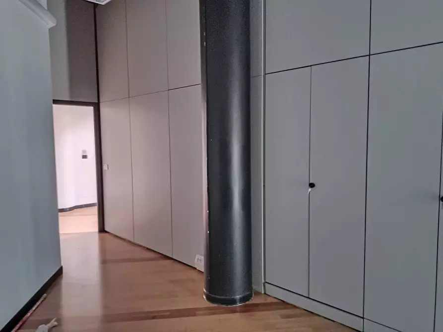 Immagine 15 di Ufficio in affitto  in Via San Dona' a Venezia