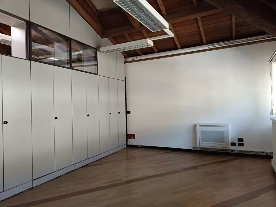 Immagine 16 di Ufficio in affitto  in Via San Dona' a Venezia