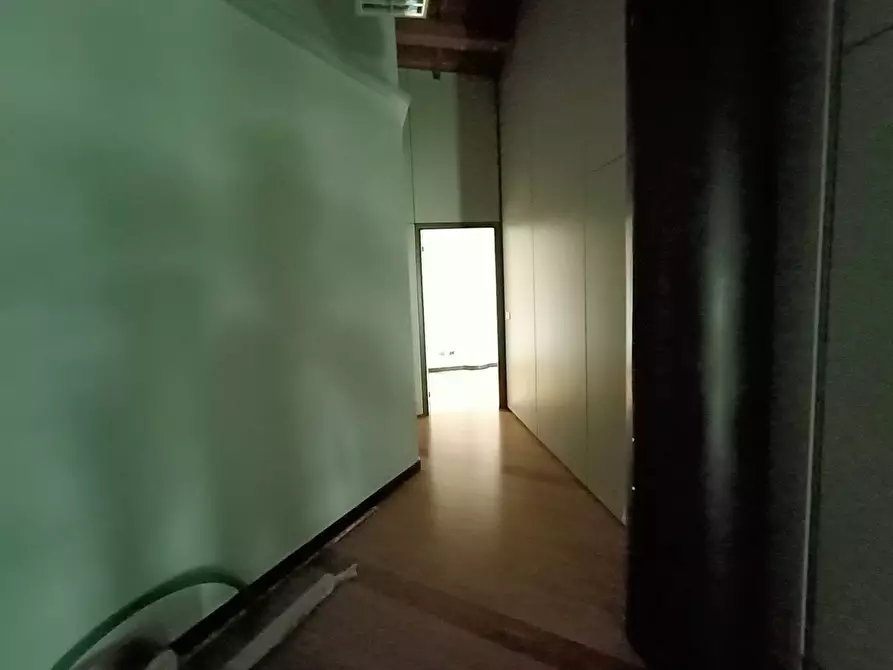 Immagine 18 di Ufficio in affitto  in Via San Dona' a Venezia