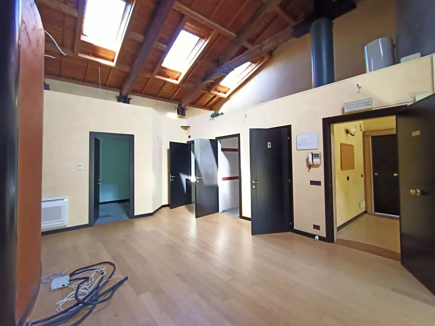 Immagine 10 di Ufficio in affitto  in Via San Dona' a Venezia