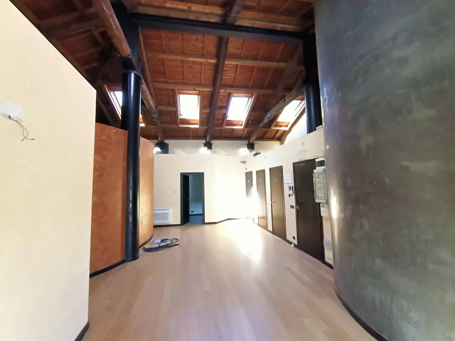 Immagine 13 di Ufficio in affitto  in Via San Dona' a Venezia