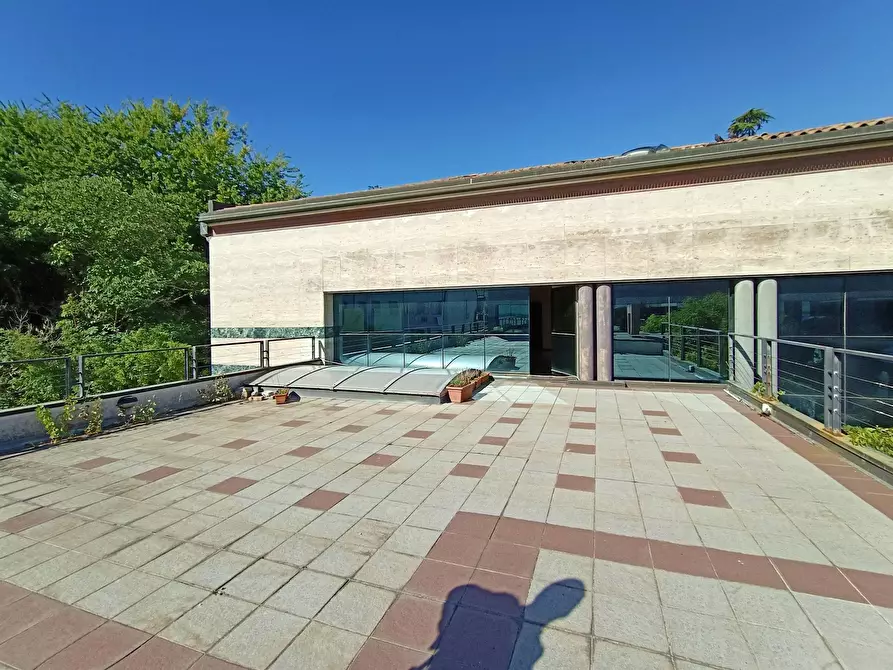 Immagine 17 di Ufficio in affitto  in Via San Dona' a Venezia